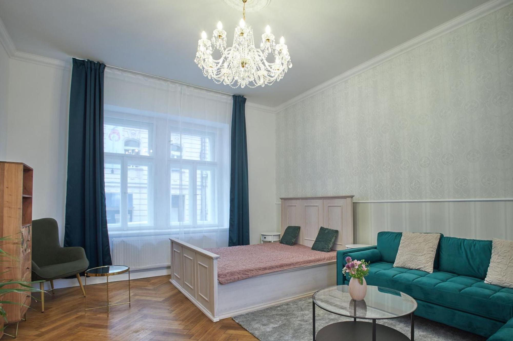 National Theatre Elegance Apartahotel Praga